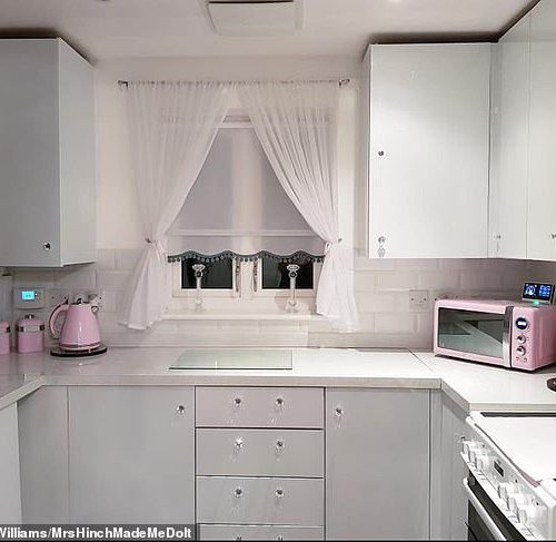 Cải tạo căn bếp lỗi thời thành thiết kế không gian được định giá 200 triệu